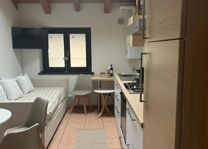 The Lakeside Loft * ميناجيو