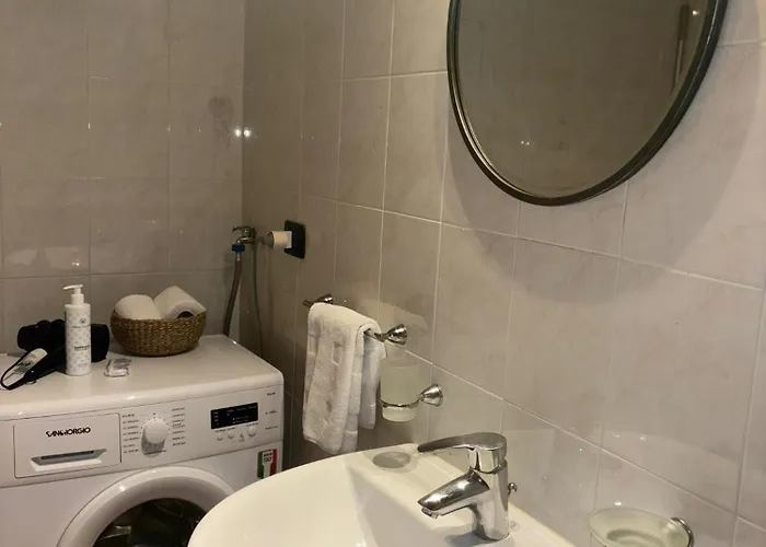 The Lakeside Loft شقة ميناجيو