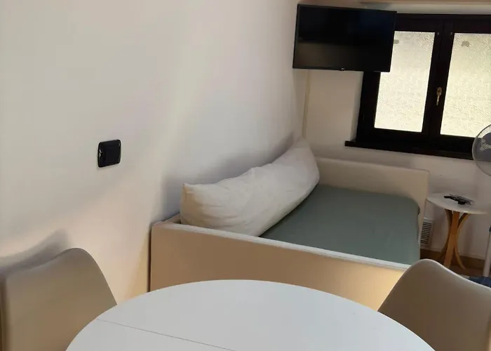 The Lakeside Loft * ميناجيو