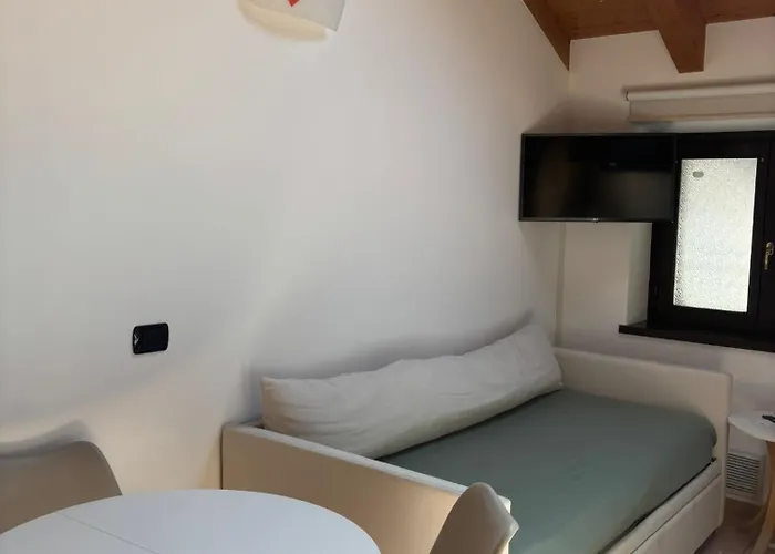 The Lakeside Loft * ميناجيو